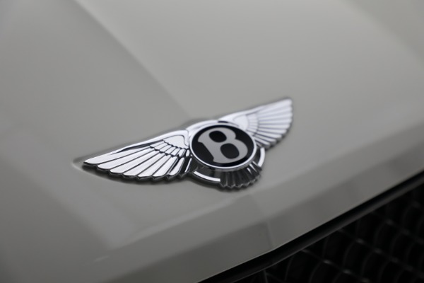 New 2022 Bentley Bentayga V8 for sale Call for price at Bentley Greenwich in Greenwich CT 06830 15