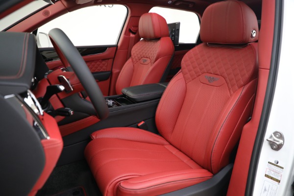 New 2022 Bentley Bentayga V8 for sale Call for price at Bentley Greenwich in Greenwich CT 06830 20