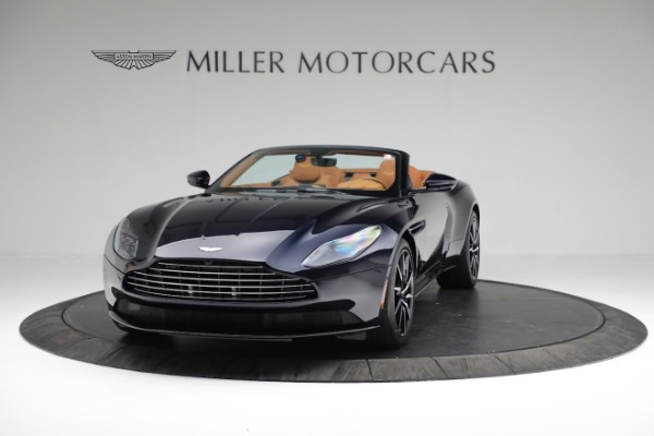 New 2022 Aston Martin DB11 Volante for sale $265,386 at Bentley Greenwich in Greenwich CT 06830 12