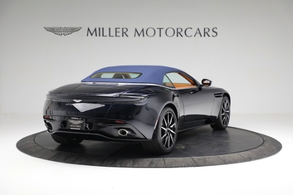 New 2022 Aston Martin DB11 Volante for sale $265,386 at Bentley Greenwich in Greenwich CT 06830 16