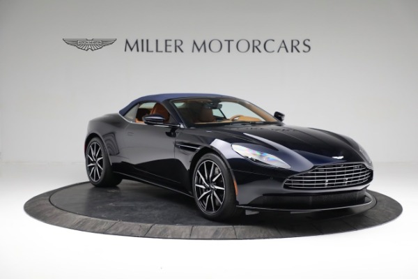 New 2022 Aston Martin DB11 Volante for sale $265,386 at Bentley Greenwich in Greenwich CT 06830 18
