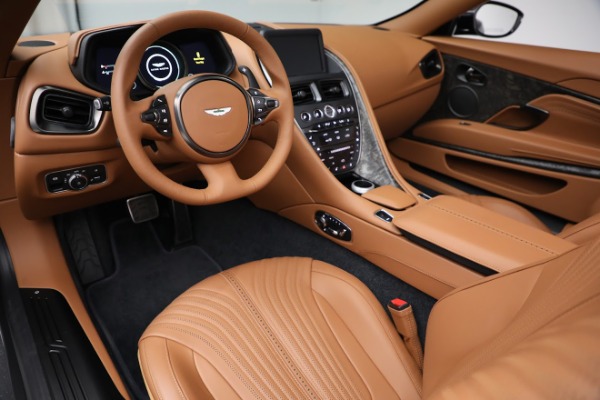New 2022 Aston Martin DB11 Volante for sale $265,386 at Bentley Greenwich in Greenwich CT 06830 19