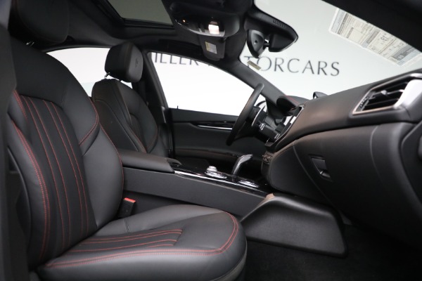 New 2022 Maserati Ghibli Modena Q4 for sale $84,457 at Bentley Greenwich in Greenwich CT 06830 22