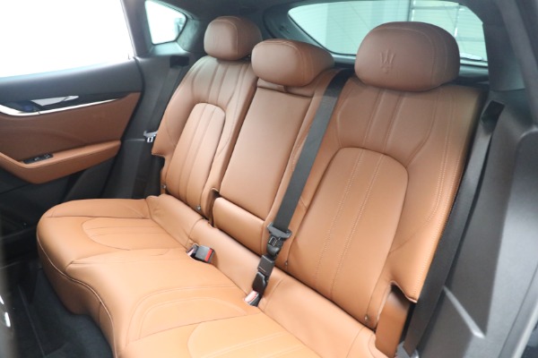 Used 2022 Maserati Levante GT for sale $52,900 at Bentley Greenwich in Greenwich CT 06830 20
