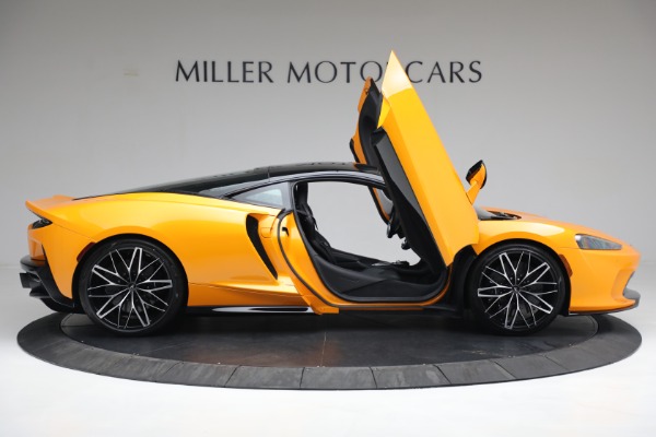 New 2022 McLaren GT for sale Sold at Bentley Greenwich in Greenwich CT 06830 17