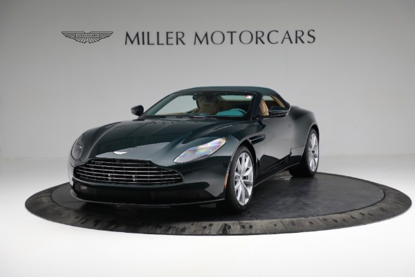 New 2022 Aston Martin DB11 Volante for sale $265,386 at Bentley Greenwich in Greenwich CT 06830 13