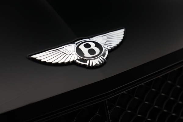 New 2022 Bentley Bentayga V8 for sale Call for price at Bentley Greenwich in Greenwich CT 06830 14