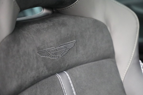 New 2022 Aston Martin DBX for sale $230,086 at Bentley Greenwich in Greenwich CT 06830 23