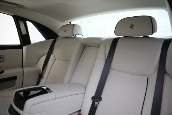 Used 2017 Rolls-Royce Ghost for sale $226,900 at Bentley Greenwich in Greenwich CT 06830 21