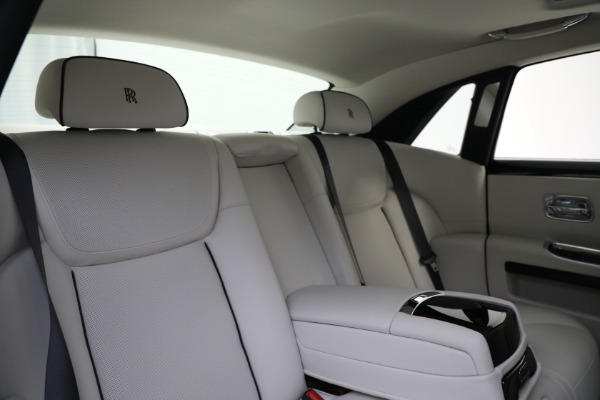 Used 2017 Rolls-Royce Ghost for sale $226,900 at Bentley Greenwich in Greenwich CT 06830 24
