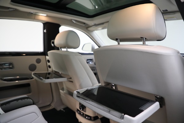 Used 2017 Rolls-Royce Ghost for sale $226,900 at Bentley Greenwich in Greenwich CT 06830 25