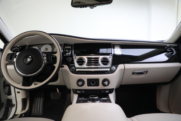 Used 2017 Rolls-Royce Ghost for sale $226,900 at Bentley Greenwich in Greenwich CT 06830 26