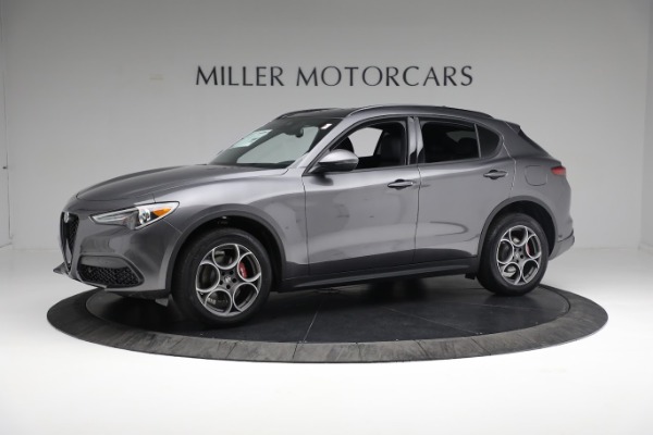 New 2022 Alfa Romeo Stelvio Sprint for sale $52,905 at Bentley Greenwich in Greenwich CT 06830 2