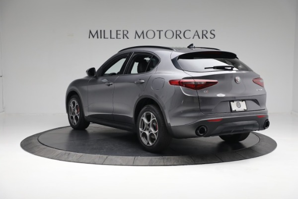 New 2022 Alfa Romeo Stelvio Sprint for sale Sold at Bentley Greenwich in Greenwich CT 06830 5