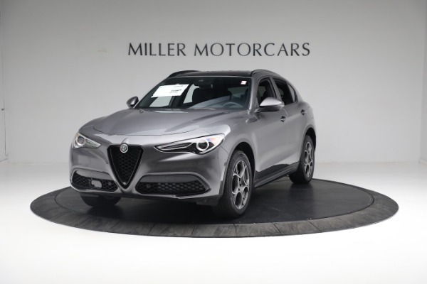 New 2022 Alfa Romeo Stelvio Sprint for sale $52,905 at Bentley Greenwich in Greenwich CT 06830 1