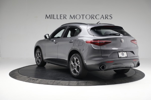 New 2022 Alfa Romeo Stelvio Sprint for sale Sold at Bentley Greenwich in Greenwich CT 06830 5