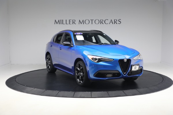 Used 2022 Alfa Romeo Stelvio Veloce for sale $32,900 at Bentley Greenwich in Greenwich CT 06830 11