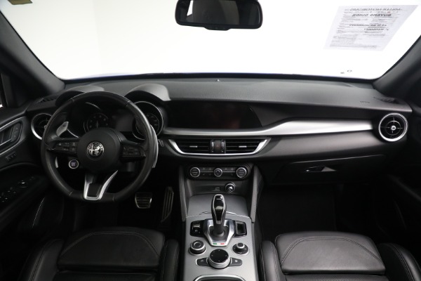 Used 2022 Alfa Romeo Stelvio Veloce for sale $32,900 at Bentley Greenwich in Greenwich CT 06830 21