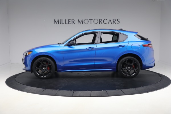 Used 2022 Alfa Romeo Stelvio Veloce for sale $32,900 at Bentley Greenwich in Greenwich CT 06830 3