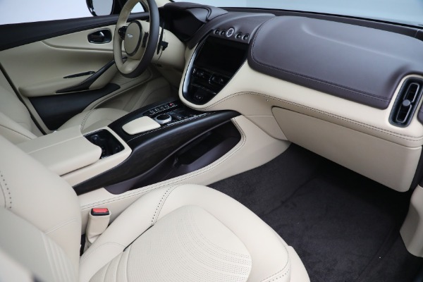 Used 2022 Aston Martin DBX for sale $105,900 at Bentley Greenwich in Greenwich CT 06830 20
