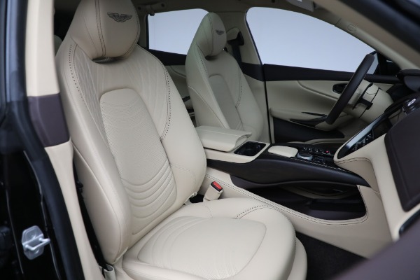 Used 2022 Aston Martin DBX for sale $105,900 at Bentley Greenwich in Greenwich CT 06830 21