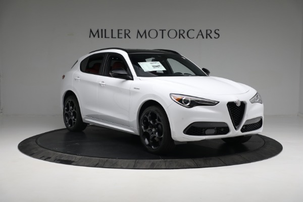 New 2022 Alfa Romeo Stelvio Veloce for sale Sold at Bentley Greenwich in Greenwich CT 06830 12