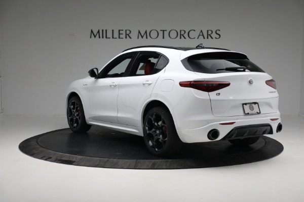 New 2022 Alfa Romeo Stelvio Veloce for sale Sold at Bentley Greenwich in Greenwich CT 06830 6