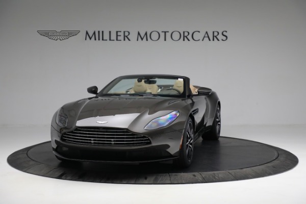 New 2022 Aston Martin DB11 Volante for sale $284,796 at Bentley Greenwich in Greenwich CT 06830 12