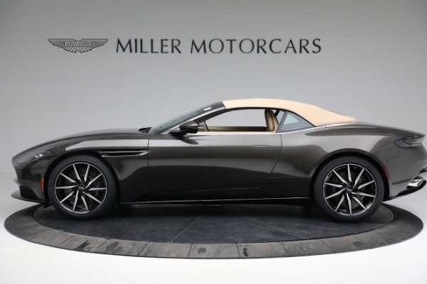 New 2022 Aston Martin DB11 Volante for sale $284,796 at Bentley Greenwich in Greenwich CT 06830 14