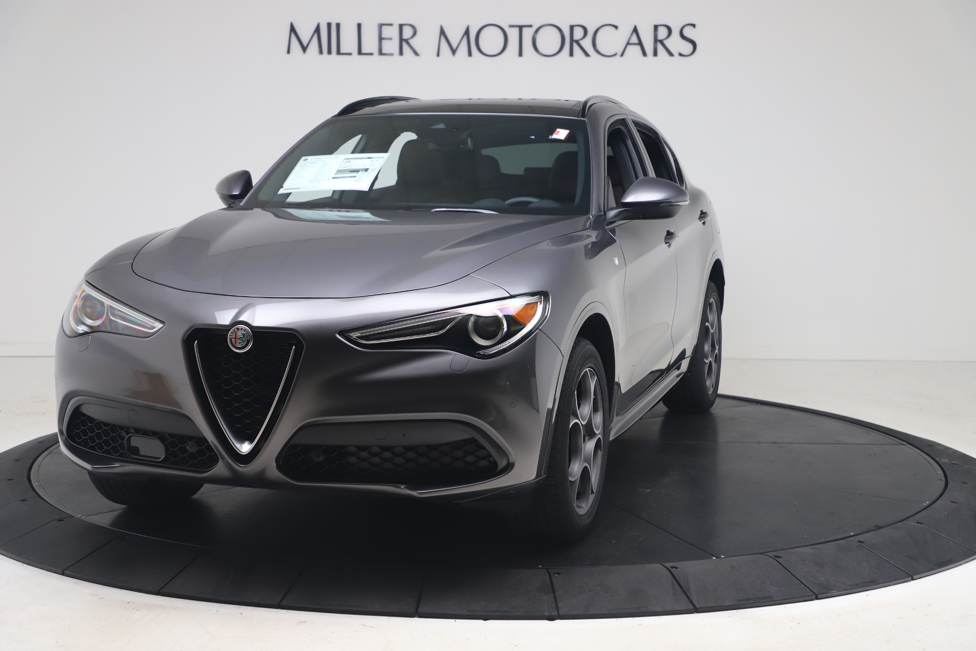 New 2022 Alfa Romeo Stelvio Ti for sale $54,455 at Bentley Greenwich in Greenwich CT 06830 1