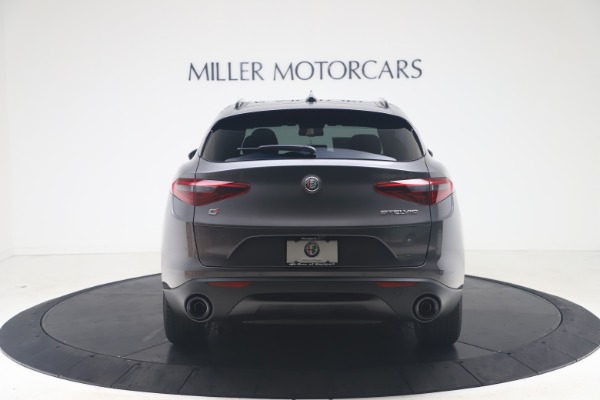 New 2022 Alfa Romeo Stelvio Sprint for sale Sold at Bentley Greenwich in Greenwich CT 06830 6