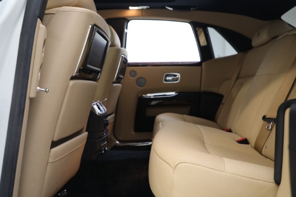 Used 2013 Rolls-Royce Ghost for sale Sold at Bentley Greenwich in Greenwich CT 06830 18