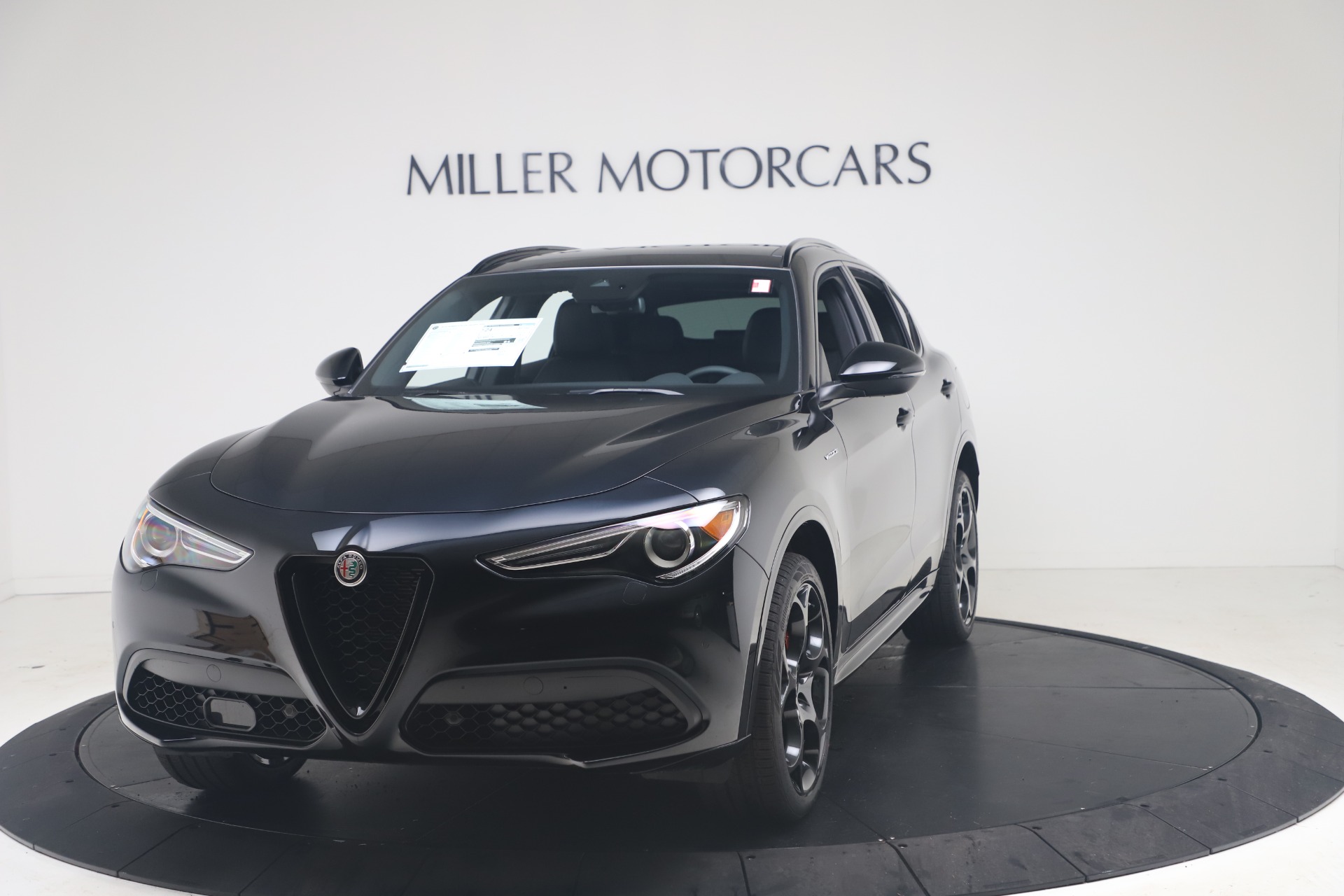 New 2022 Alfa Romeo Stelvio Veloce for sale Sold at Bentley Greenwich in Greenwich CT 06830 1