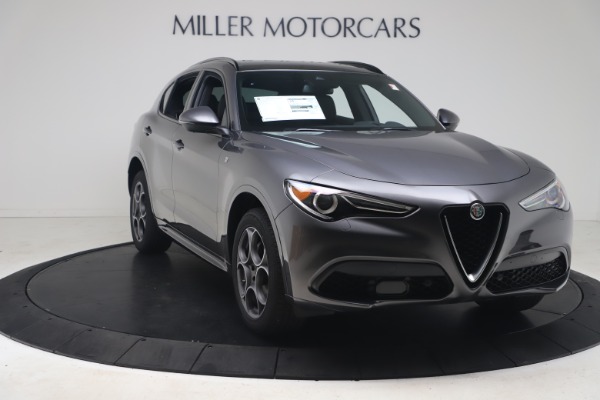 New 2022 Alfa Romeo Stelvio Ti for sale Sold at Bentley Greenwich in Greenwich CT 06830 11