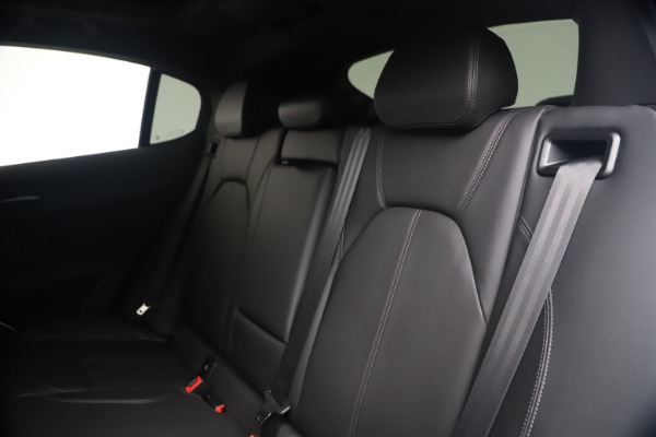 New 2022 Alfa Romeo Stelvio Ti for sale $45,900 at Bentley Greenwich in Greenwich CT 06830 18