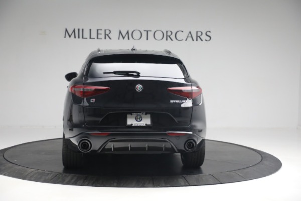 New 2022 Alfa Romeo Stelvio Veloce for sale Sold at Bentley Greenwich in Greenwich CT 06830 7