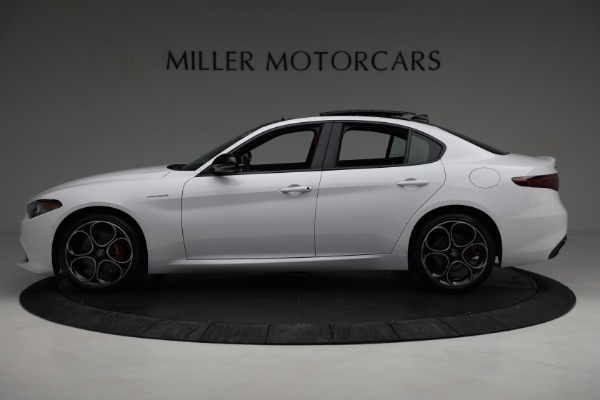 New 2022 Alfa Romeo Giulia Veloce for sale Sold at Bentley Greenwich in Greenwich CT 06830 3