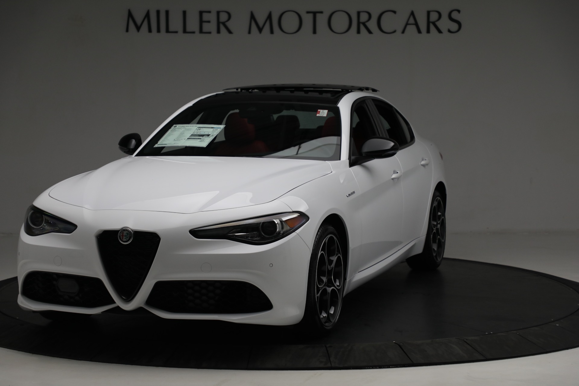 New 2022 Alfa Romeo Giulia Veloce for sale Sold at Bentley Greenwich in Greenwich CT 06830 1