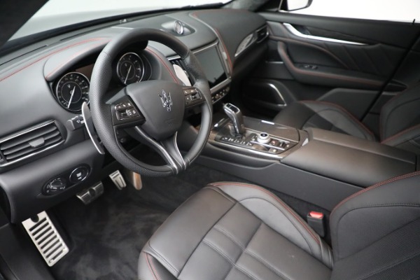New 2022 Maserati Levante Modena for sale $113,696 at Bentley Greenwich in Greenwich CT 06830 14