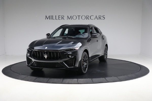 New 2017 Maserati Ghibli Nerissimo Edition S Q4 | Greenwich, CT