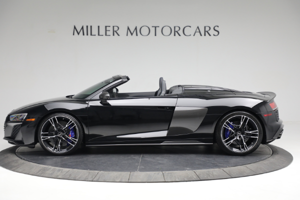 Used 2022 Audi R8 5.2 quattro V10 perform. Spyder for sale Sold at Bentley Greenwich in Greenwich CT 06830 3