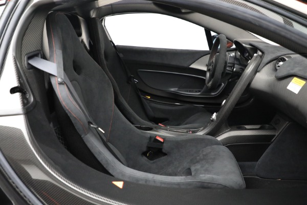 Used 2015 McLaren P1 for sale $2,295,000 at Bentley Greenwich in Greenwich CT 06830 25