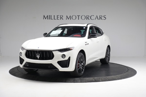 New 2022 Maserati Levante Modena for sale Sold at Bentley Greenwich in Greenwich CT 06830 1