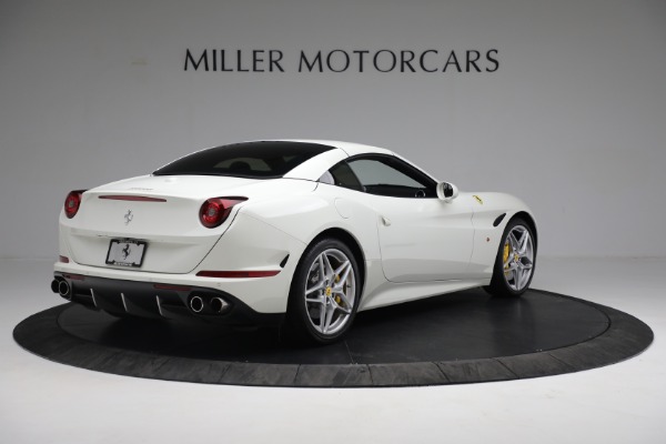 Used 2015 Ferrari California T for sale Sold at Bentley Greenwich in Greenwich CT 06830 16