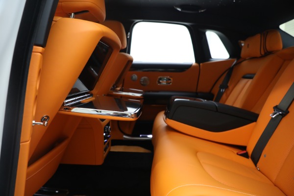 Used 2022 Rolls-Royce Ghost Black Badge for sale $394,900 at Bentley Greenwich in Greenwich CT 06830 18