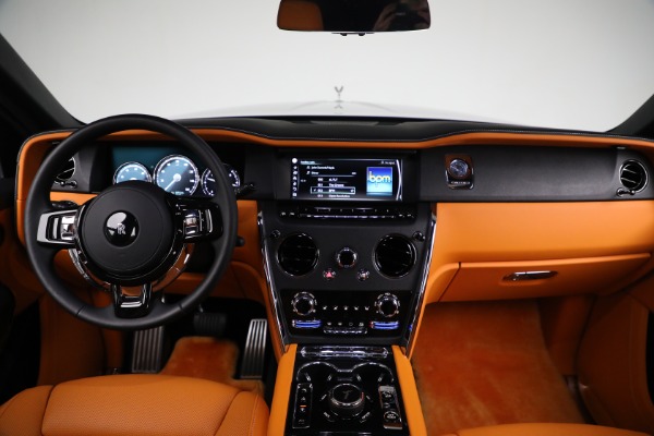 New 2022 Rolls-Royce Cullinan for sale Call for price at Bentley Greenwich in Greenwich CT 06830 4