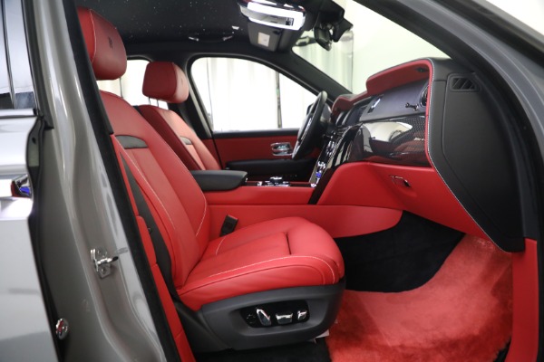 Used 2022 Rolls-Royce Black Badge Cullinan for sale Sold at Bentley Greenwich in Greenwich CT 06830 25