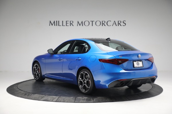 New 2022 Alfa Romeo Giulia Veloce for sale Sold at Bentley Greenwich in Greenwich CT 06830 5