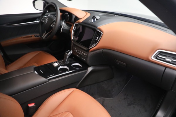 New 2022 Maserati Ghibli Modena Q4 for sale $99,755 at Bentley Greenwich in Greenwich CT 06830 18