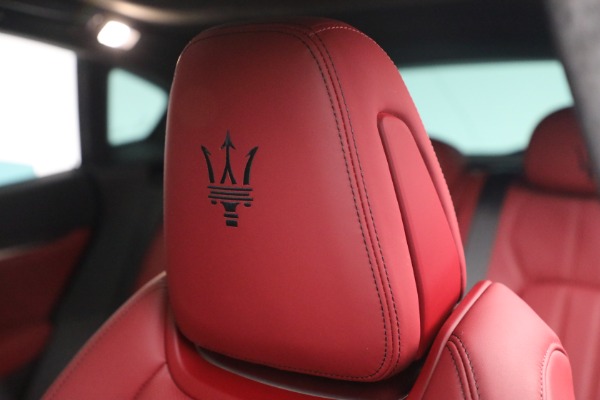 New 2022 Maserati Levante Modena for sale $114,275 at Bentley Greenwich in Greenwich CT 06830 28